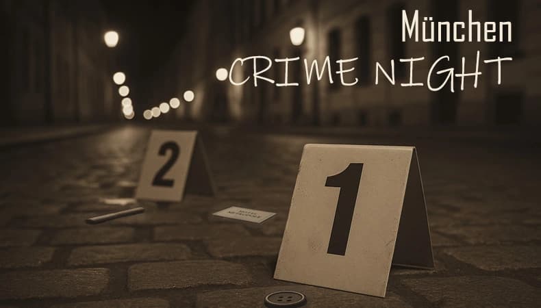 Kerzen auf den Tischen und ein Projektor beim CrimeNight-Abend in München