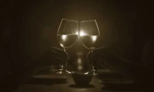 Dinner in the Dark in der Schlosswirtschaft Schwaige