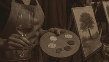 Drink & Paint in München: Kreativität, Atmosphäre und ein Glas in der Hand
